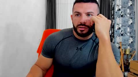 Snapshot of joshuamuscle69 chatting on 09/27/25, 06:18 joshuamuscle69 online show from 09/27/25, 06:18