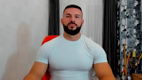 Snapshot of joshuamuscle69 chatting on 10/05/25, 05:28 joshuamuscle69 online show from 10/05/25, 05:28