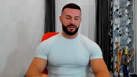 Snapshot of joshuamuscle69 chatting on 10/07/25, 04:42 joshuamuscle69 online show from 10/07/25, 04:42