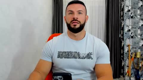 Snapshot of joshuamuscle69 chatting on 10/10/25, 05:06 joshuamuscle69 online show from 10/10/25, 05:06