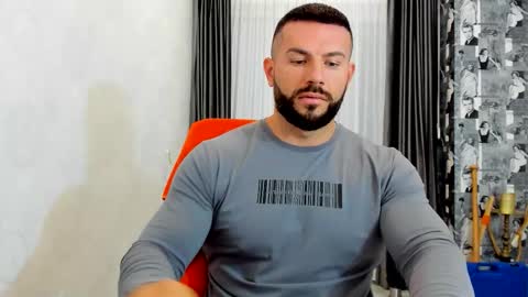 Snapshot of joshuamuscle69 chatting on 10/15/25, 05:07 joshuamuscle69 online show from 10/15/25, 05:07