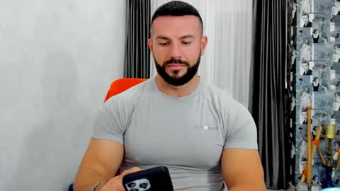 Snapshot of joshuamuscle69 chatting on 10/16/25, 04:57 joshuamuscle69 online show from 10/16/25, 04:57