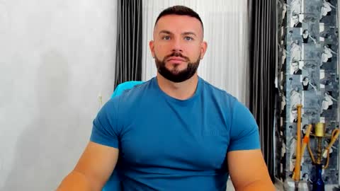 Snapshot of joshuamuscle69 chatting on 10/20/25, 06:03 joshuamuscle69 online show from 10/20/25, 06:03