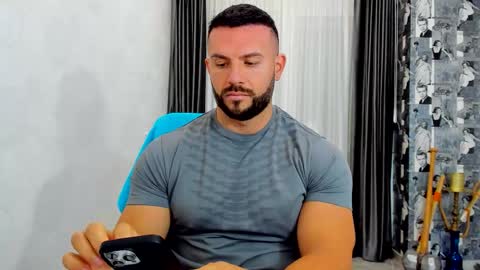 Snapshot of joshuamuscle69 chatting on 10/21/25, 05:08 joshuamuscle69 online show from 10/21/25, 05:08