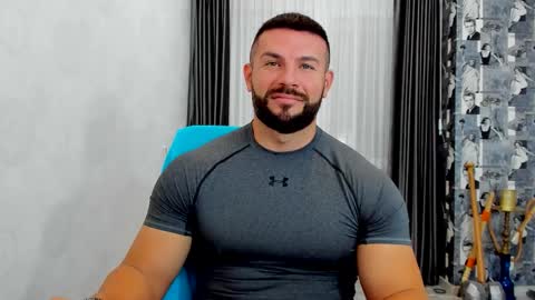 Snapshot of joshuamuscle69 chatting on 10/24/25, 06:10 joshuamuscle69 online show from 10/24/25, 06:10