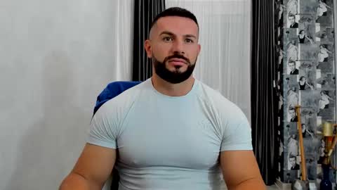 Snapshot of joshuamuscle69 chatting on 11/28/25, 06:16 joshuamuscle69 online show from 11/28/25, 06:16