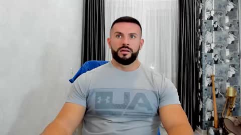 Snapshot of joshuamuscle69 chatting on 11/29/25, 11:13 joshuamuscle69 online show from 11/29/25, 11:13