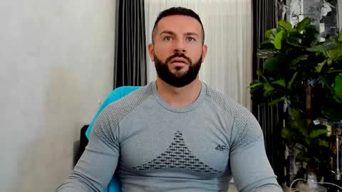 Snapshot of joshuamuscle69 chatting on 12/23/25, 08:12 joshuamuscle69 online show from 12/23/25, 08:12