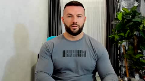 Snapshot of joshuamuscle69 chatting on 01/12/26, 06:29 joshuamuscle69 online show from 01/12/26, 06:29