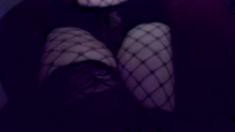 Sissy with shrunken little clitty online show from 10/13/25, 01:27