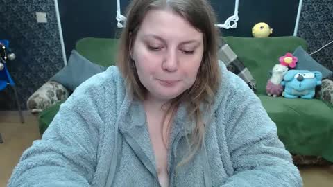 josiesun771 online show from 02/15/25, 07:38