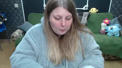 josiesun771 online show from 02/16/25, 05:04