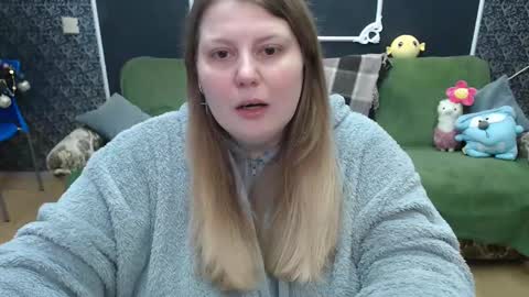 josiesun771 online show from 02/17/25, 07:04