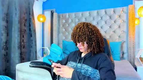 joss_shellby online show from 11/05/25, 01:22