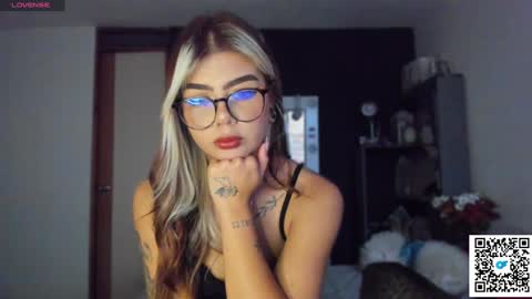 Snapshot of jossephine_ chatting on 01/11/25, 10:40 josephine independent model online show from 01/11/25, 10:40