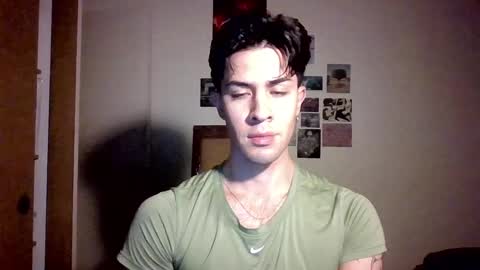 jotarojas1 online show from 12/12/24, 12:48