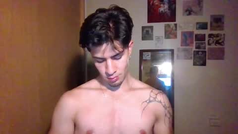 jotarojas1 online show from 01/05/25, 04:14