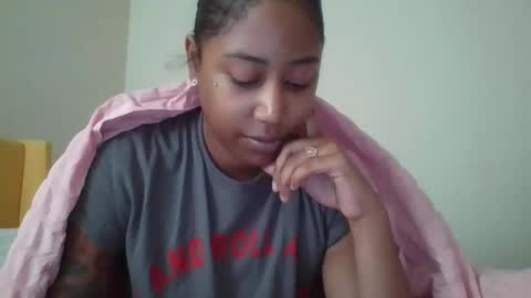 Snapshot of jottijade chatting on 10/29/25, 02:25 jottijade online show from 10/29/25, 02:25