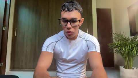 Im Jouliano online show from 12/01/25, 12:10