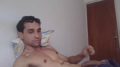 Snapshot of jovenvergonguapo09 chatting on 03/30/26, 02:40 Van Helsing online show from 03/30/26, 02:40
