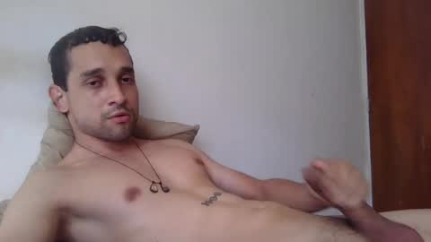 Snapshot of jovenvergonguapo09 chatting on 07/28/26, 08:52 Van Helsing online show from 07/28/26, 08:52