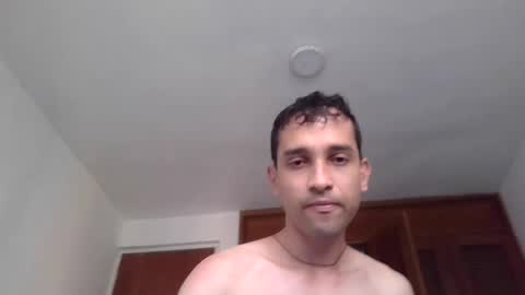 Snapshot of jovenvergonguapo09 chatting on 08/01/26, 11:42 Van Helsing online show from 08/01/26, 11:42