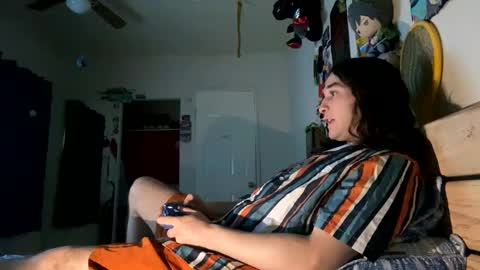 Joy3100 online show from 10/05/25, 01:37