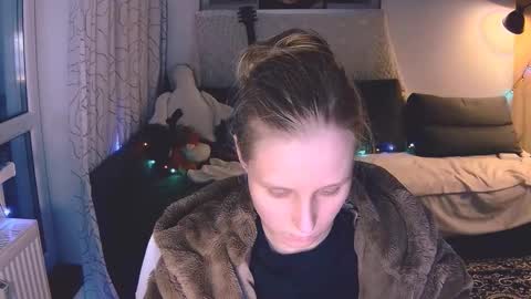 Snapshot of joy_keys chatting on 12/16/24, 01:32 joy_keys online show from 12/16/24, 01:32