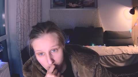 Snapshot of joy_keys chatting on 12/16/24, 04:38 joy_keys online show from 12/16/24, 04:38