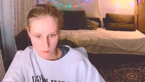 Snapshot of joy_keys chatting on 12/23/24, 11:06 joy_keys online show from 12/23/24, 11:06