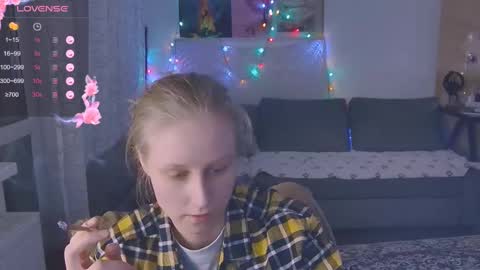 Snapshot of joy_keys chatting on 03/09/25, 06:00 joy_keys online show from 03/09/25, 06:00