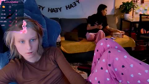 Snapshot of joy_keys chatting on 11/10/25, 05:34 joy_keys online show from 11/10/25, 05:34