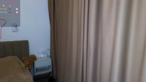 Snapshot of joybunny chatting on 12/14/24, 12:44 joybunny online show from 12/14/24, 12:44