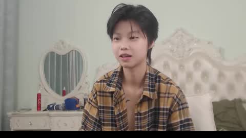 joycekay online show from 10/31/25, 08:32