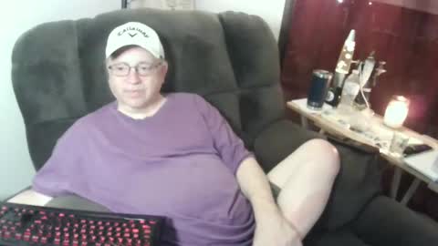 Snapshot of jpmel99 chatting on 12/02/24, 02:53 jpmel99 online show from 12/02/24, 02:53