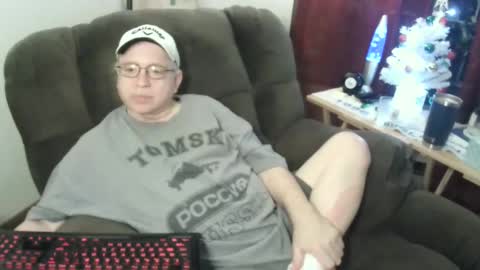 Snapshot of jpmel99 chatting on 12/26/24, 05:15 jpmel99 online show from 12/26/24, 05:15