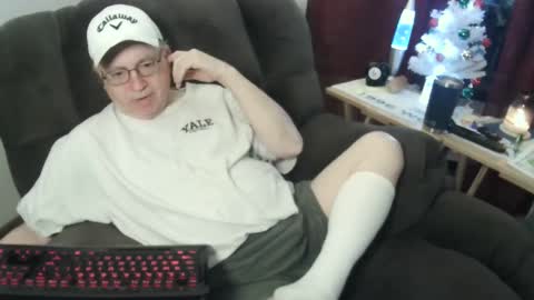 Snapshot of jpmel99 chatting on 12/29/24, 12:09 jpmel99 online show from 12/29/24, 12:09