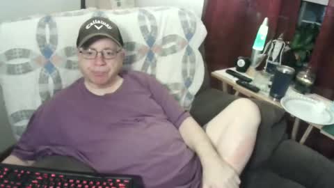 Snapshot of jpmel99 chatting on 01/19/25, 01:00 jpmel99 online show from 01/19/25, 01:00