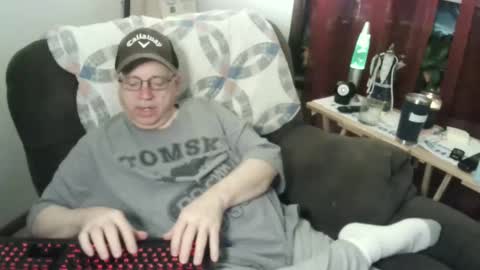 Snapshot of jpmel99 chatting on 02/16/25, 02:20 jpmel99 online show from 02/16/25, 02:20