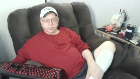 Snapshot of jpmel99 chatting on 10/04/25, 09:02 jpmel99 online show from 10/04/25, 09:02