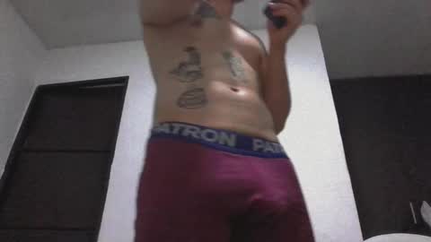 Snapshot of jq401055 chatting on 12/01/24, 04:40 Jaxxx67 online show from 12/01/24, 04:40