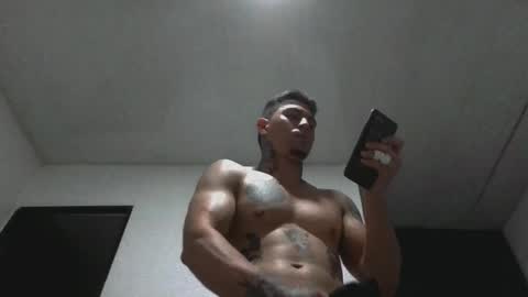 Snapshot of jq401055 chatting on 10/14/25, 06:31 Jaxxx67 online show from 10/14/25, 06:31