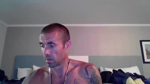 Snapshot of jrizzle1111 chatting on 04/23/26, 01:07 jrizzle1111 online show from 04/23/26, 01:07