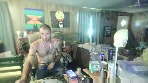 Snapshot of jrizzle1111 chatting on 05/15/26, 05:53 jrizzle1111 online show from 05/15/26, 05:53