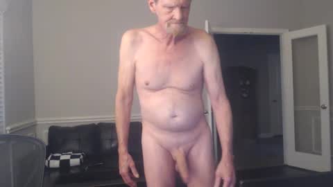 Snapshot of jtull52 chatting on 02/19/25, 11:36 jtull52 online show from 02/19/25, 11:36