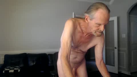 Snapshot of jtull52 chatting on 09/26/25, 06:12 jtull52 online show from 09/26/25, 06:12