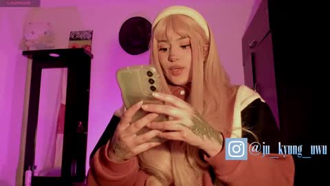 Ju Kyung online show from 12/19/24, 09:40