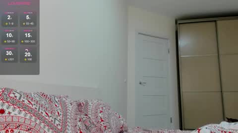 Julia and Julia online show from 11/07/25, 09:53