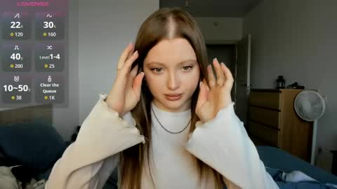 Julia and Julia online show from 04/27/26, 08:12