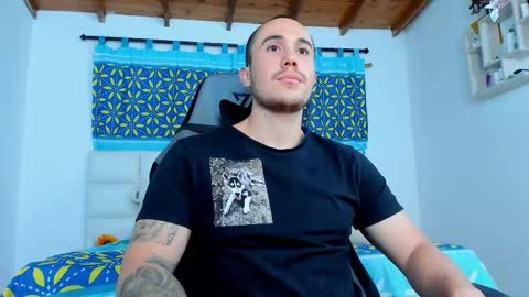 Juan online show from 02/21/25, 01:44